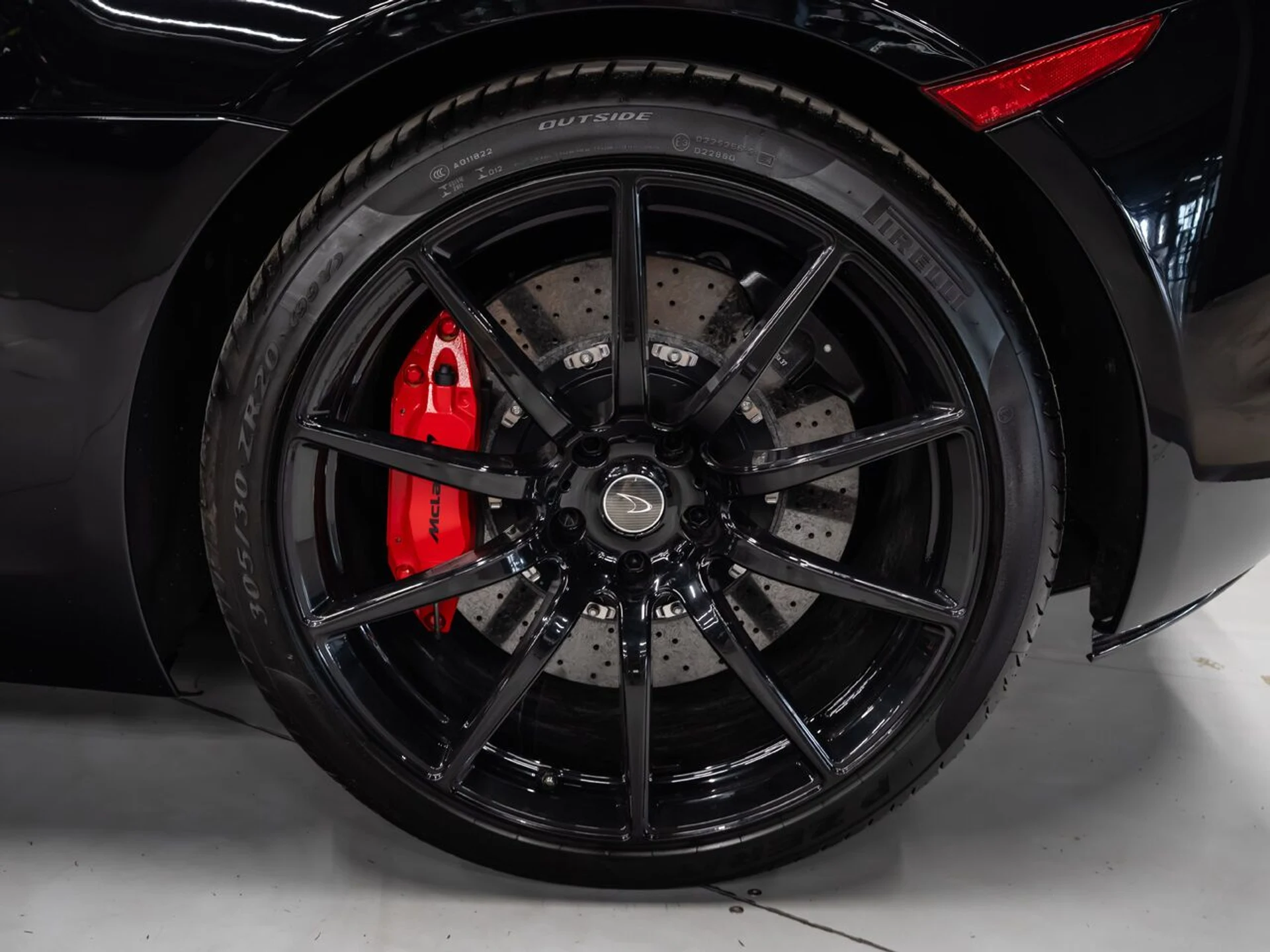mph070_2292308414_mclaren_650s_2015_eb4d56df34