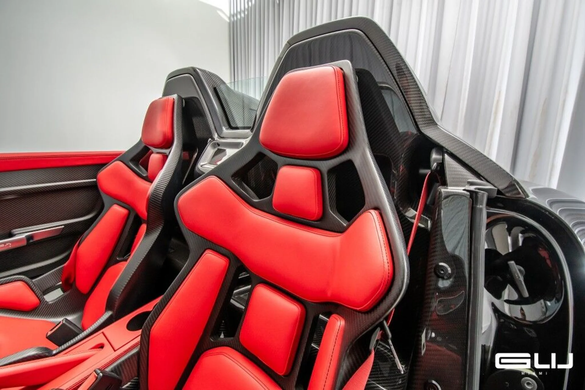 mph070_2319192600_64e19b4d6868dd1f6a87a6511b7bc574_b6f18674fe