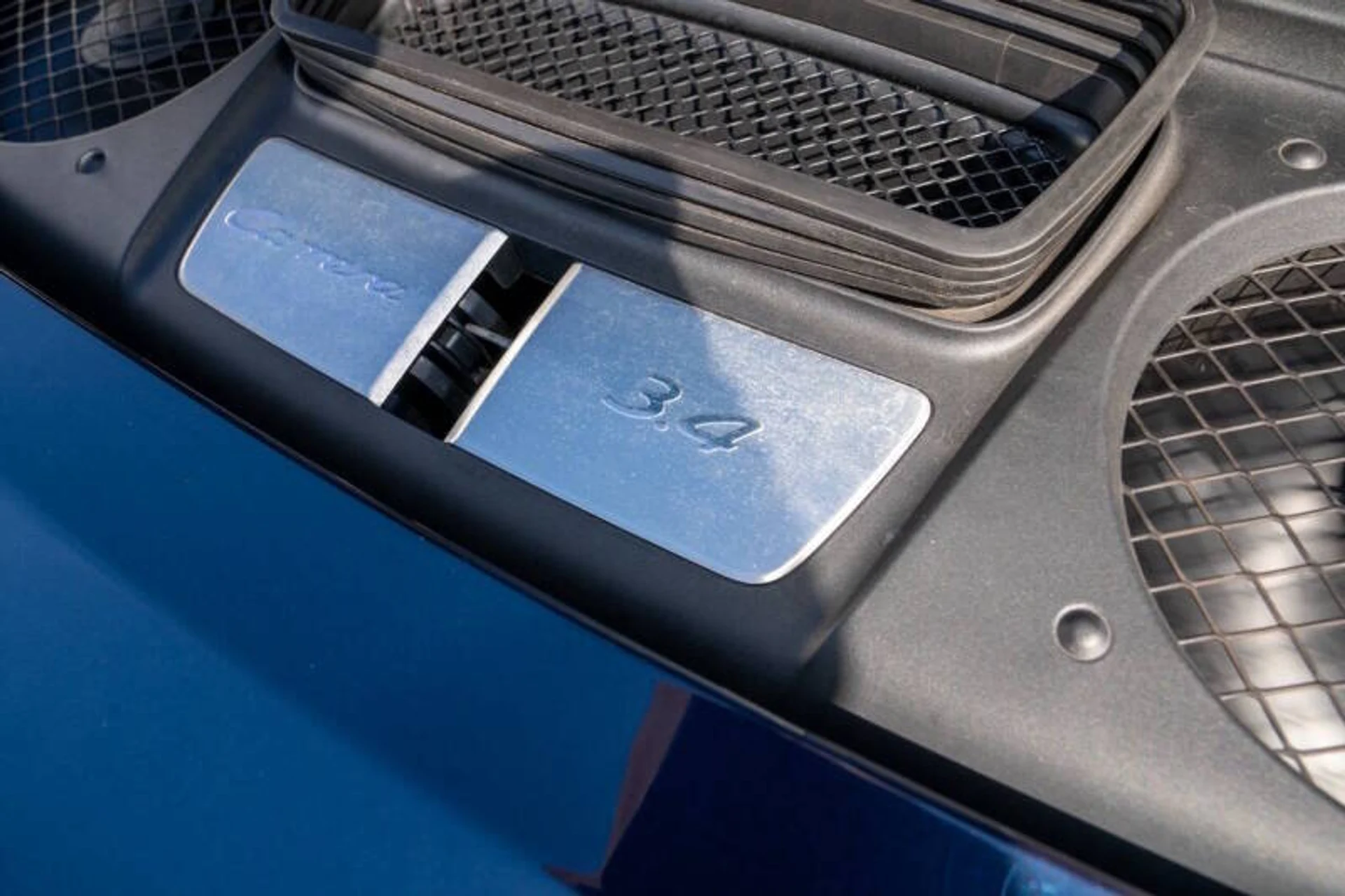 mph070_2397987284_2013_porsche_911_carrera_2dr_coupe_eb6bfc6498