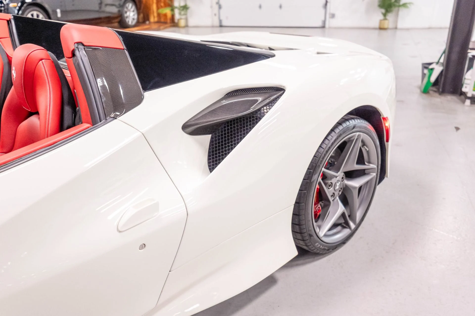 mph070_242716188_Used_2021_Ferrari_F8_Spider_Base_1786140368_9ed3bbfebe