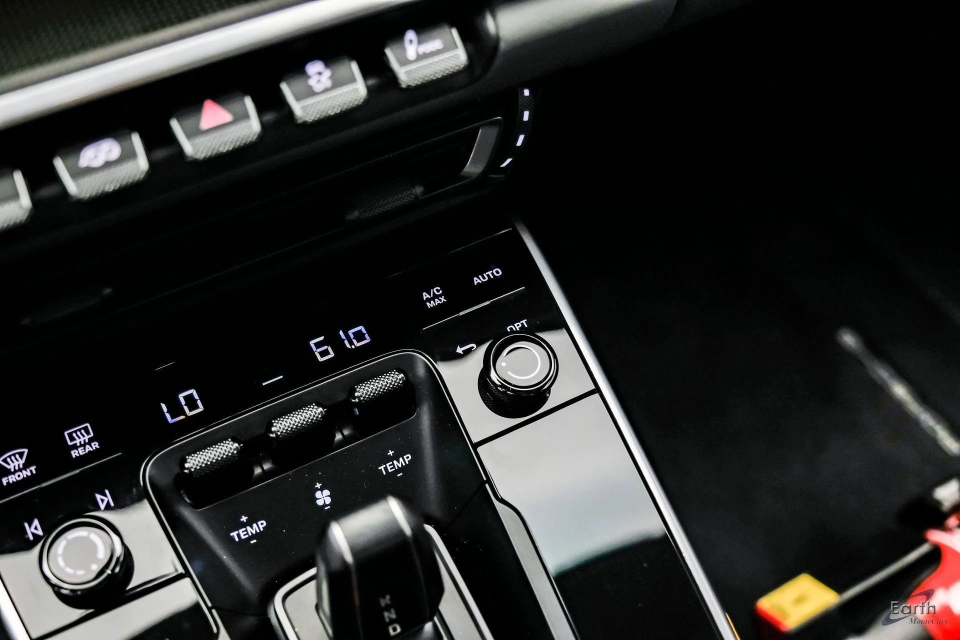 mph070_244192417_0aaf7f61941b0820d10803d35f35356fx_5dc5359ca7