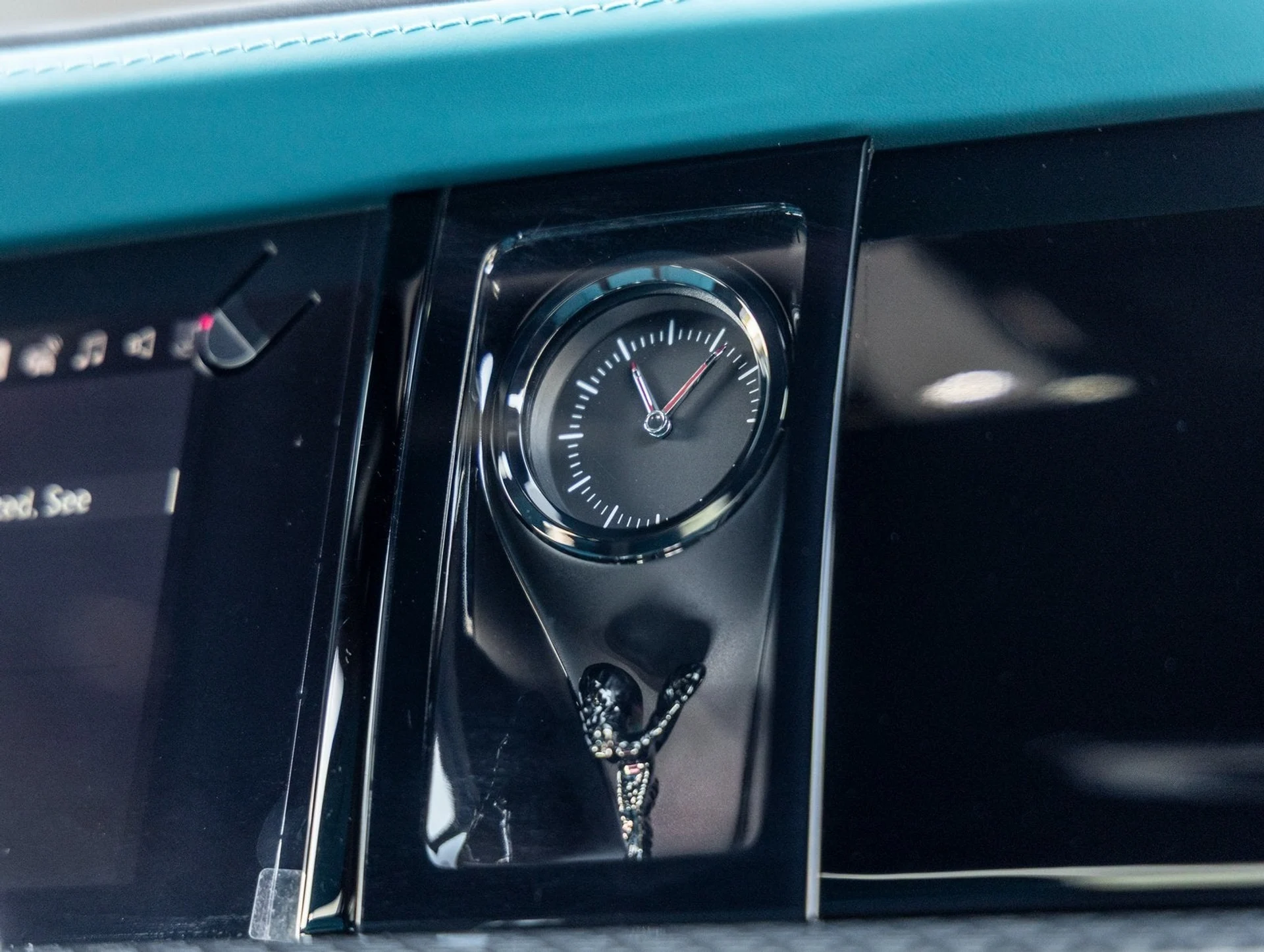 mph070_2483297618_71_9ba60d8705