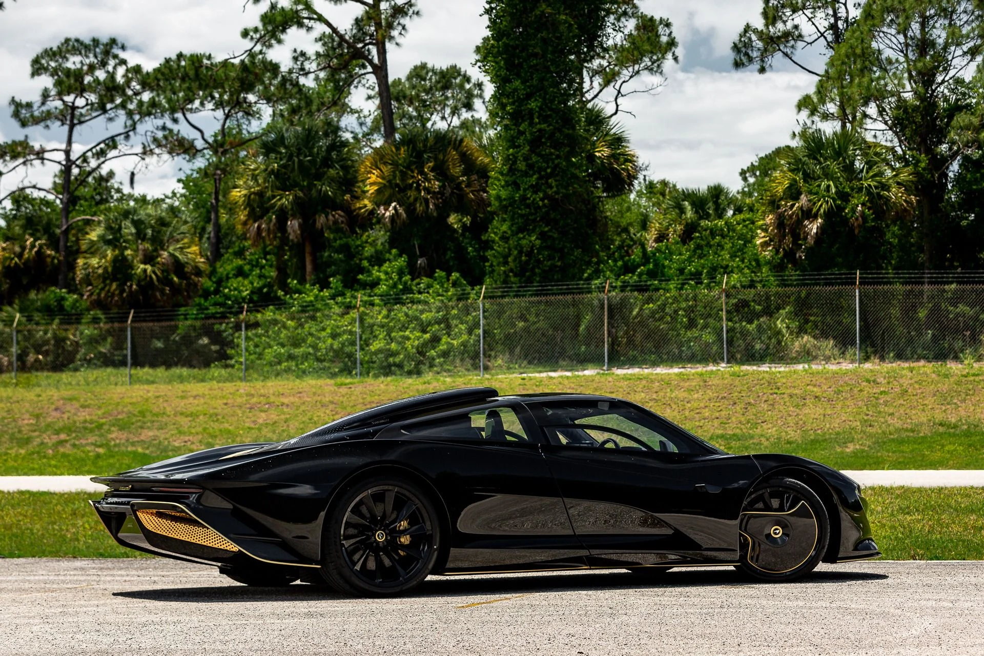 mph070_257053735_Used_2020_Mc_Laren_Speedtail_XP_10_Bespoke_4d579a9e96