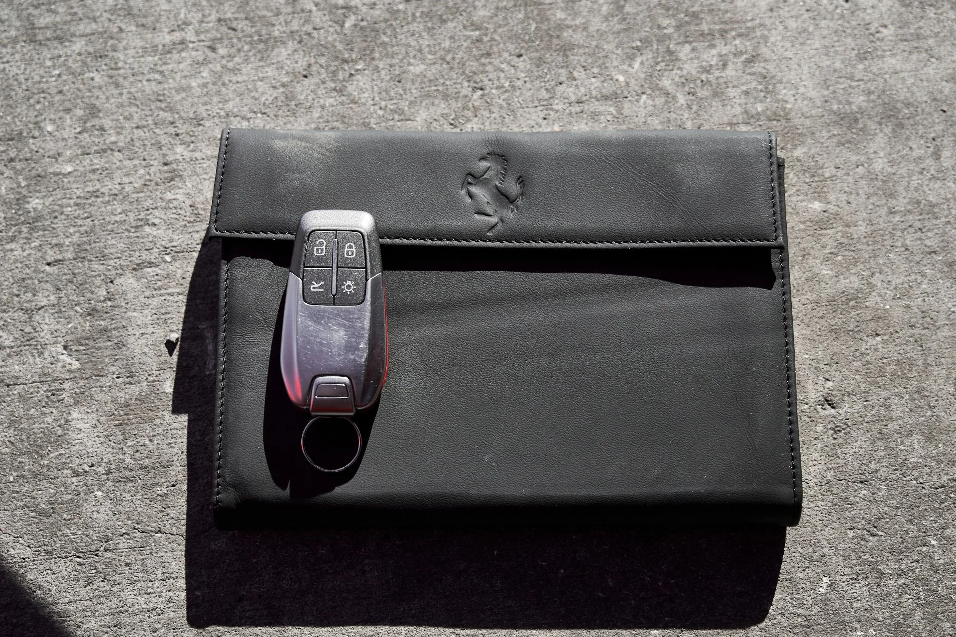 mph070_2612689279_Used_2019_Ferrari_488_Spider_Base_1766025029_3a9f491d18