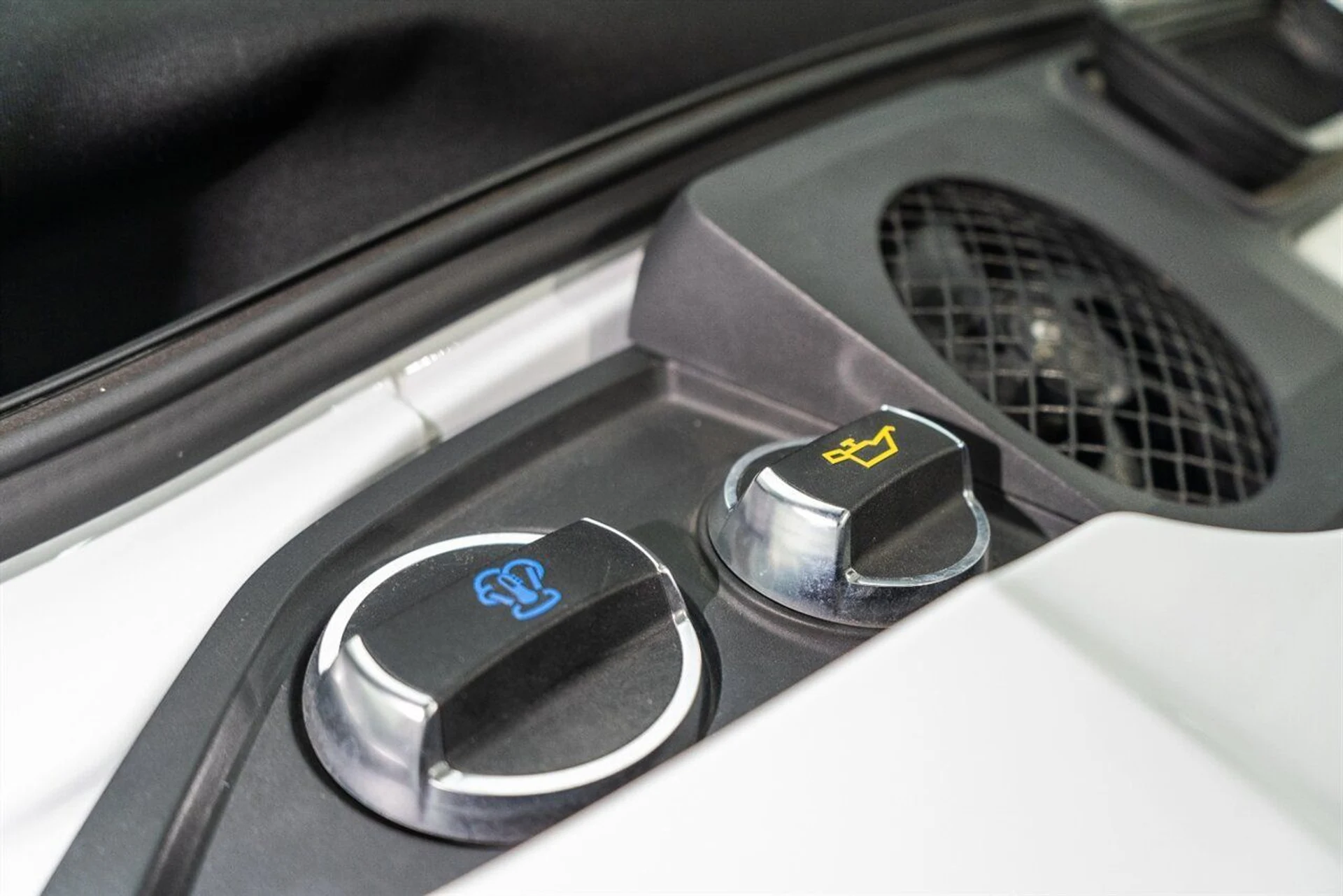 mph070_2660134313_6fafda1bf6_1280_1b74e228c5