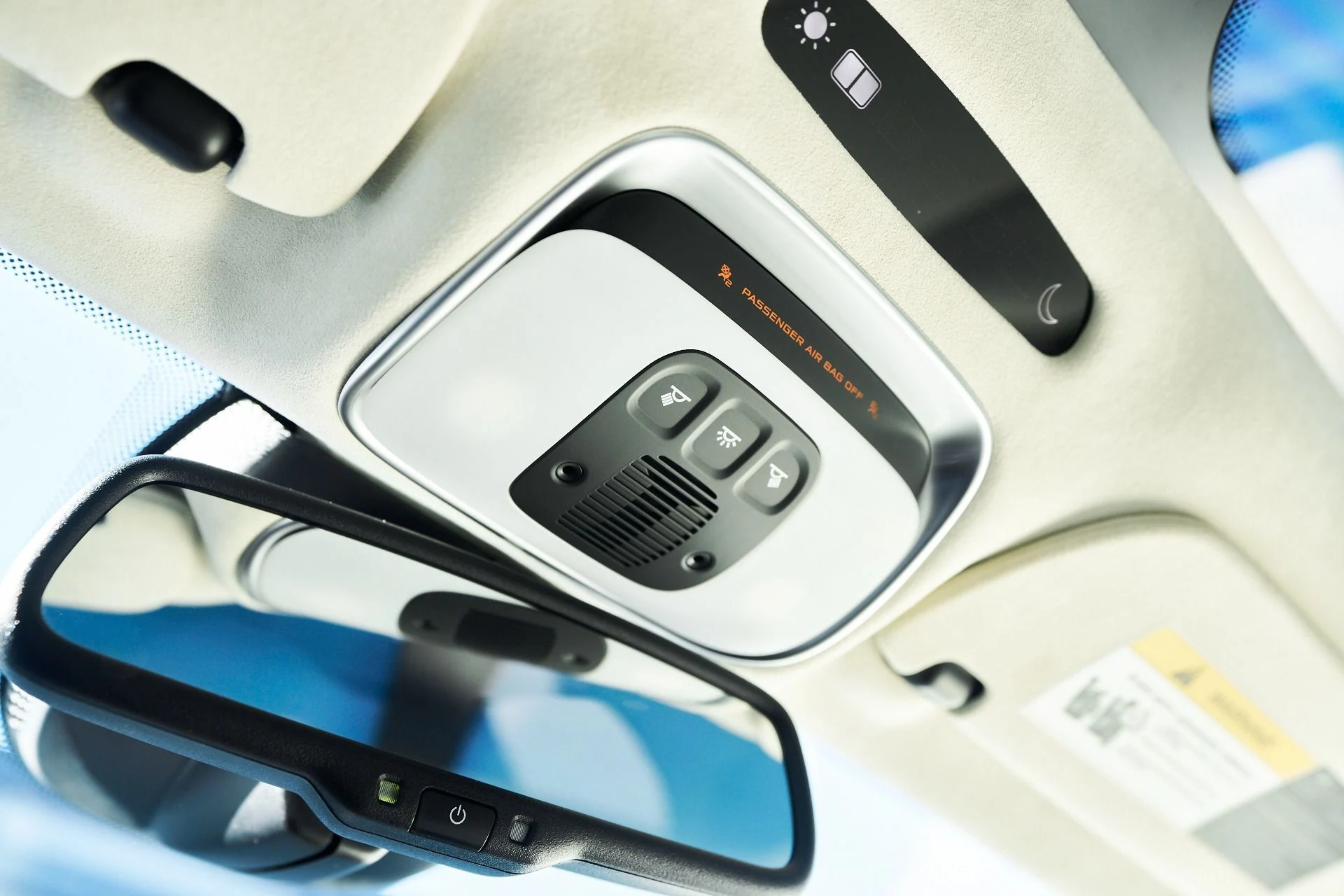 mph070_2680621184_Used_2022_Mc_Laren_GT_Base_1765245112_81476b0a93