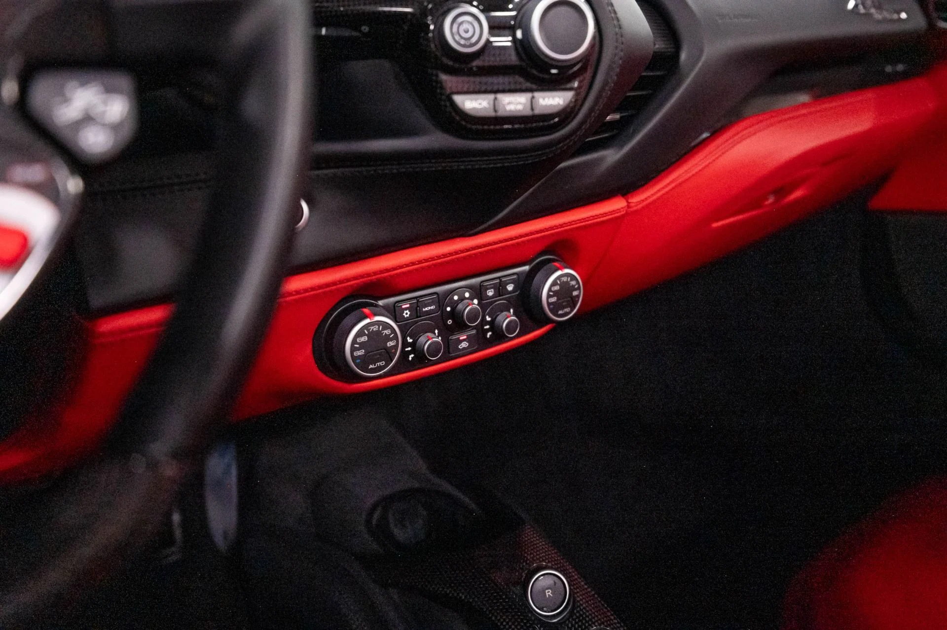 mph070_2698917272_Used_2018_Ferrari_488_Spider_1786655775_4d18d60bf5