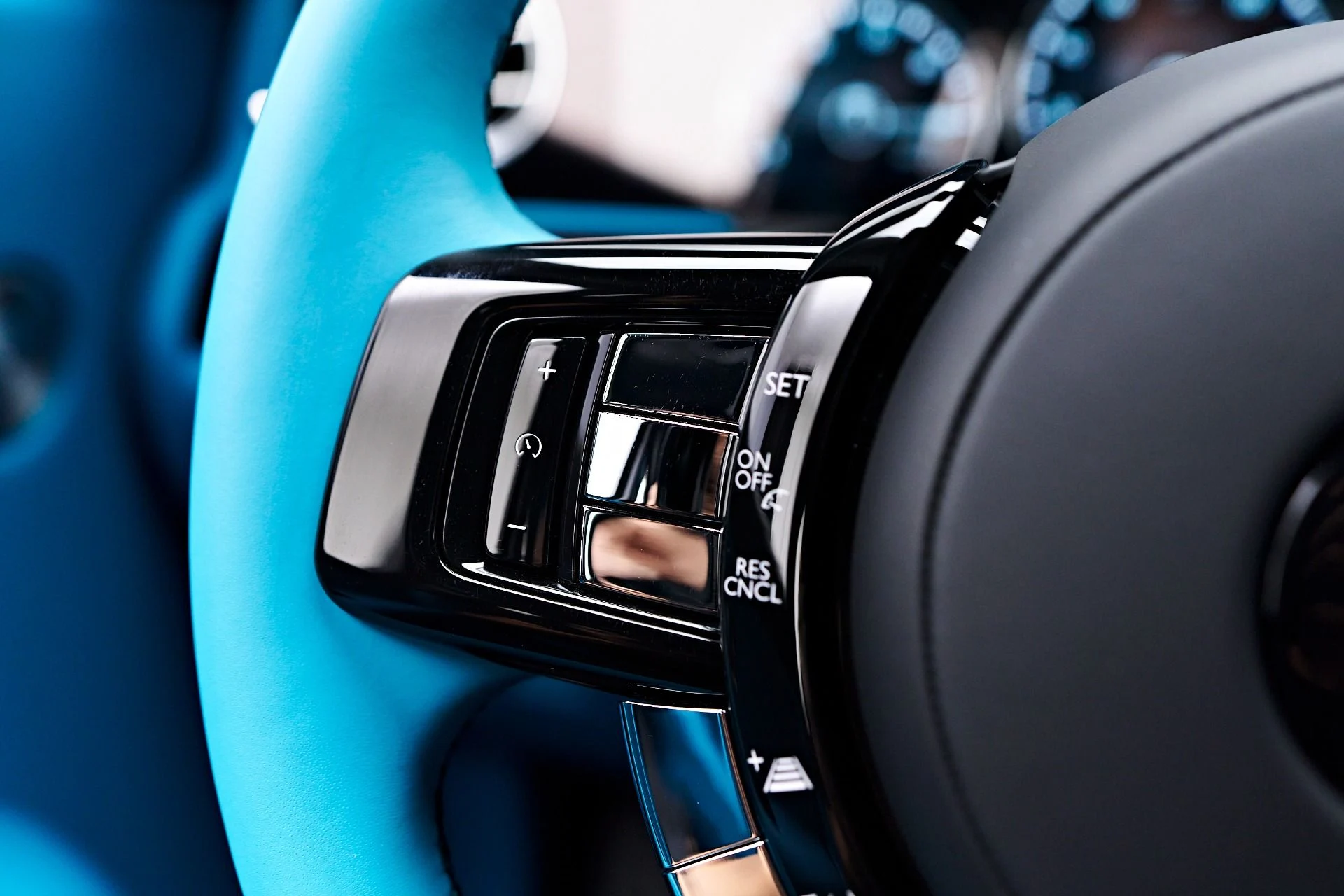 mph070_2732478413_Used_2024_Rolls_Royce_Ghost_Base_1755131984_13b4089d7b
