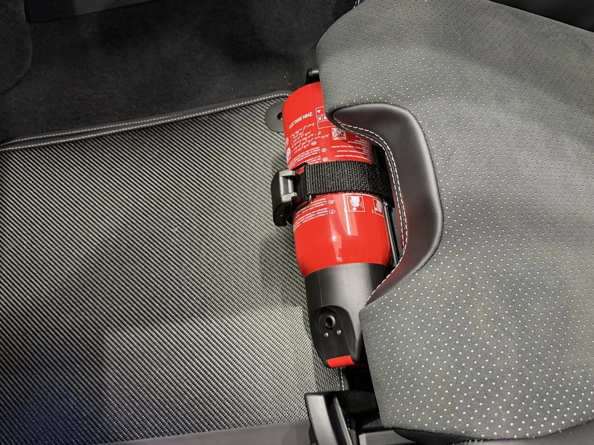 mph070_2758089684_bcb3d4dba9149556c6e6ef76c94716b2_d947103e88