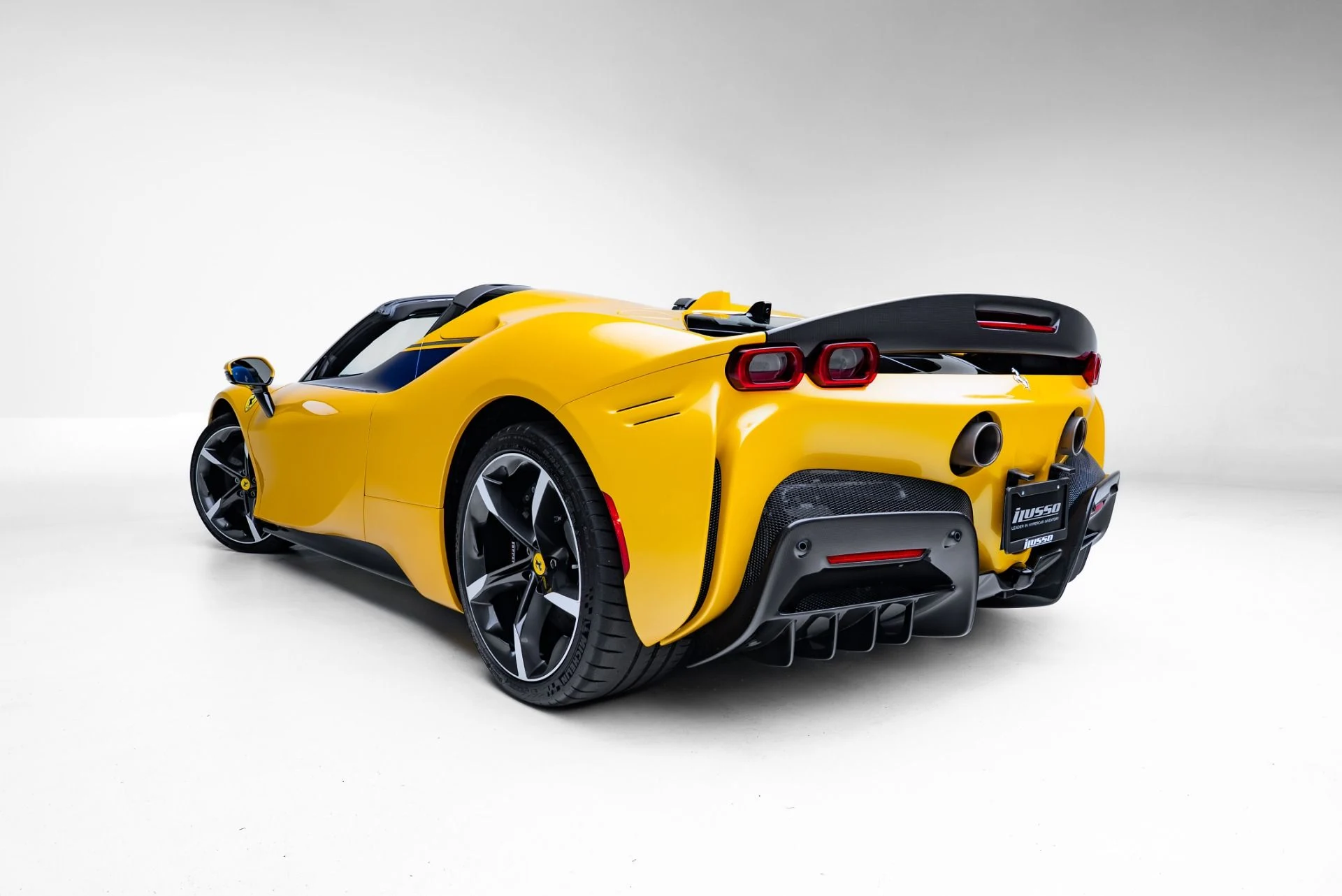 mph070_2762060348_Used_2023_Ferrari_SF_90_Spider_1773351292_288c72e317