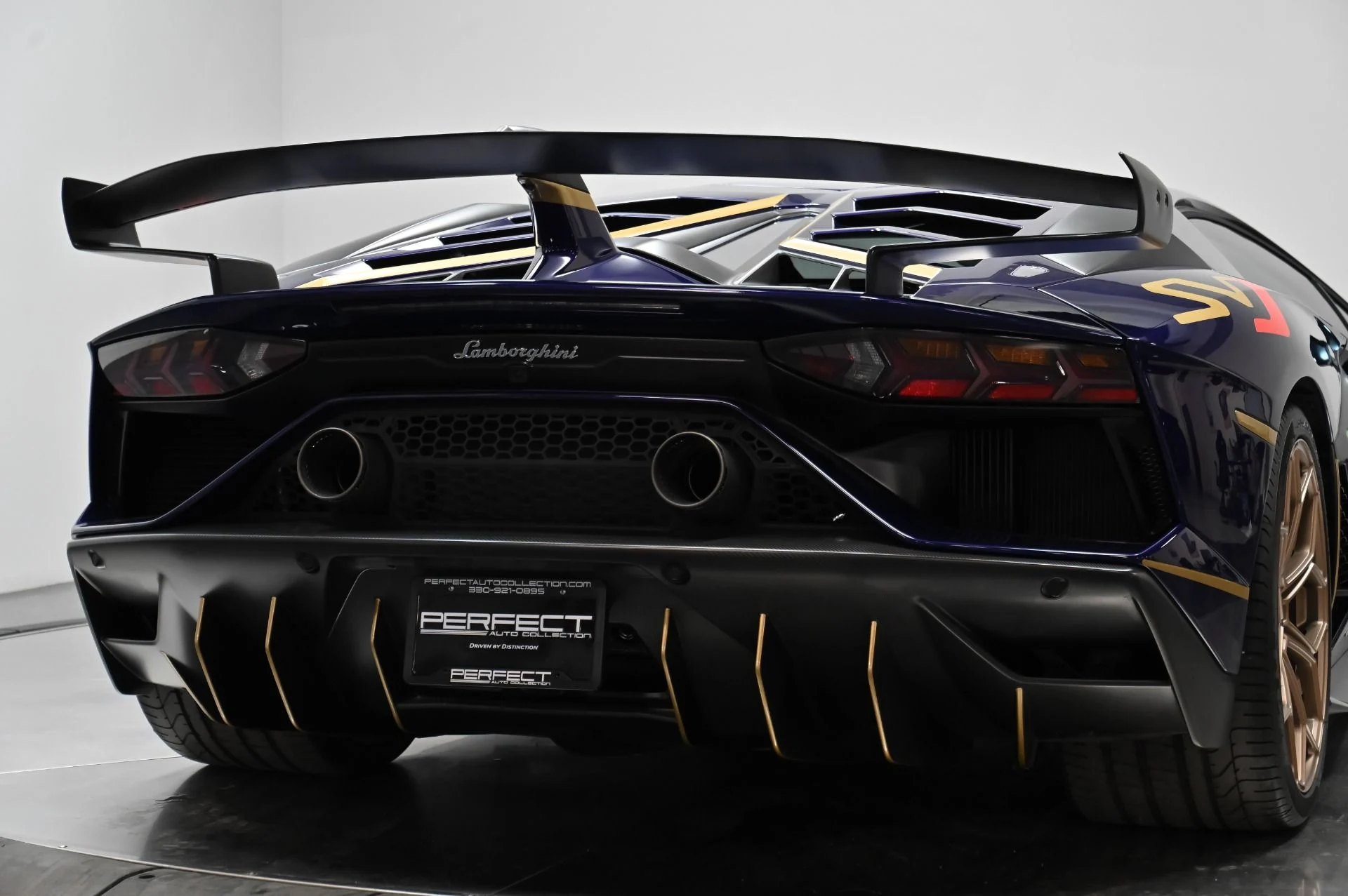 mph070_281178695_Used_2019_Lamborghini_Aventador_SVJ_1760550494_72f9d9ad8b
