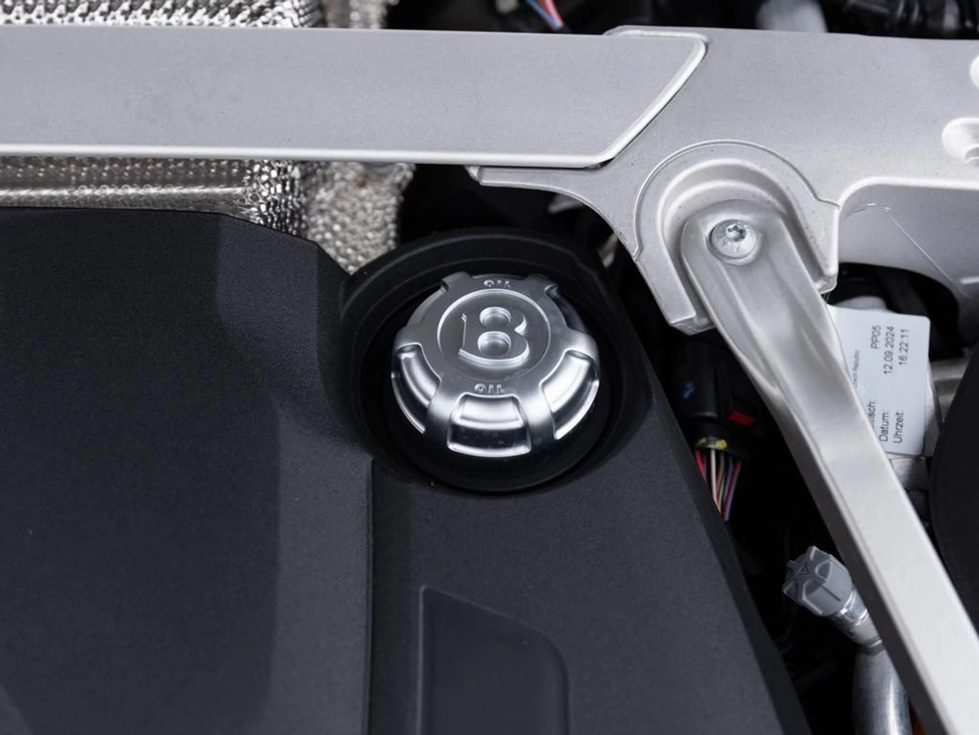 mph070_2822459452_403809828_67c2339b6b5617b02de63478_93afe8156e