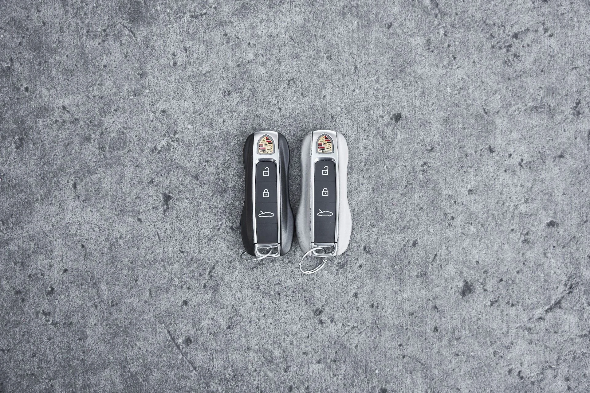 mph070_2836888512_Used_2025_Porsche_911_Carrera_1768012430_0bbc90caa5