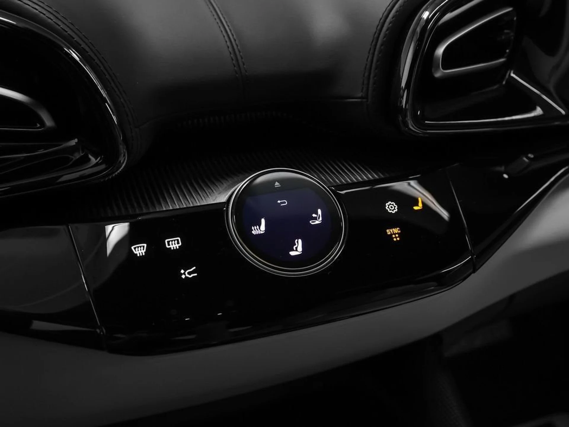 mph070_2841300531_71_62e5b3161d