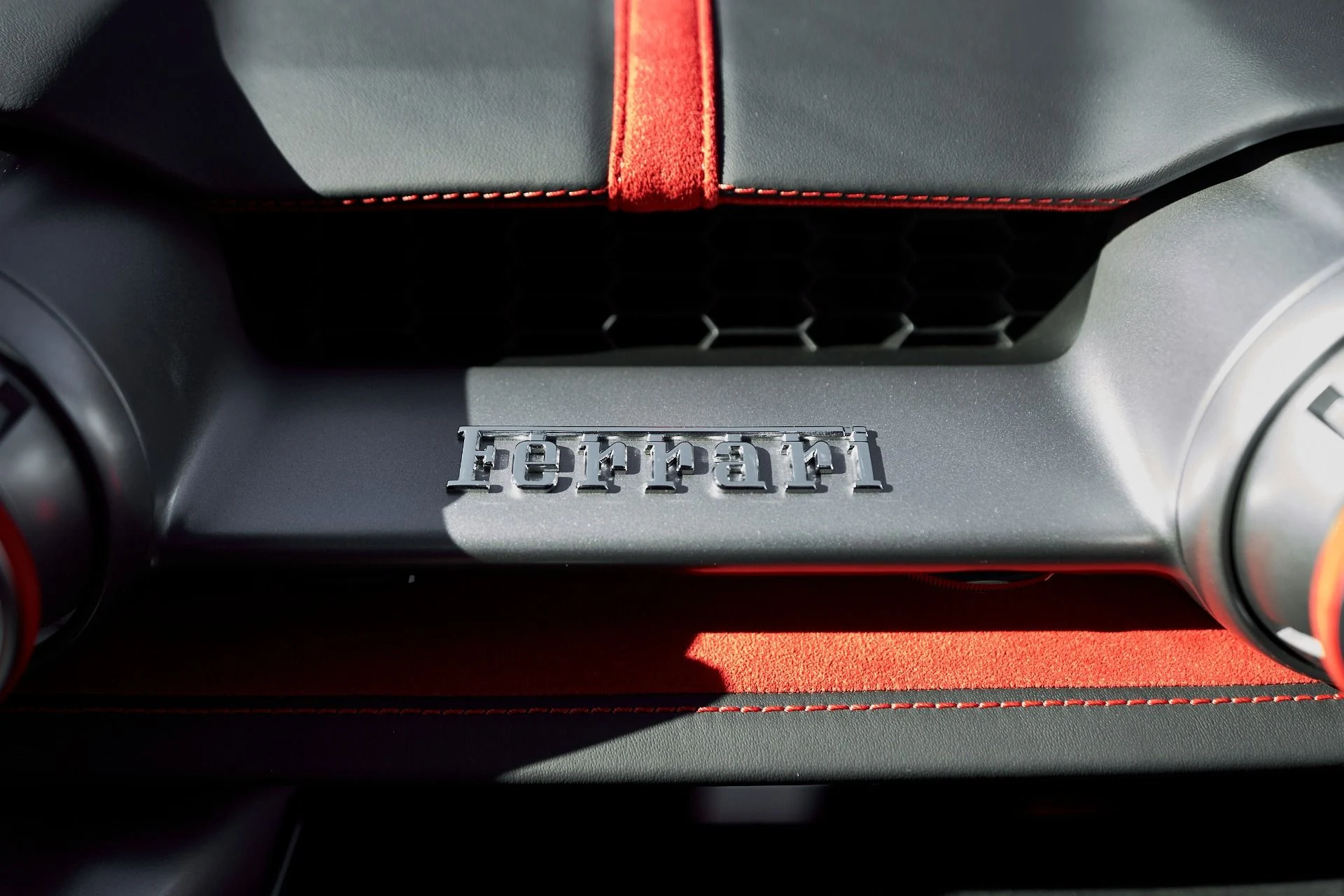 mph070_2868082759_Used_2018_Ferrari_812_Superfast_Base_1767042820_edfbfa30cb