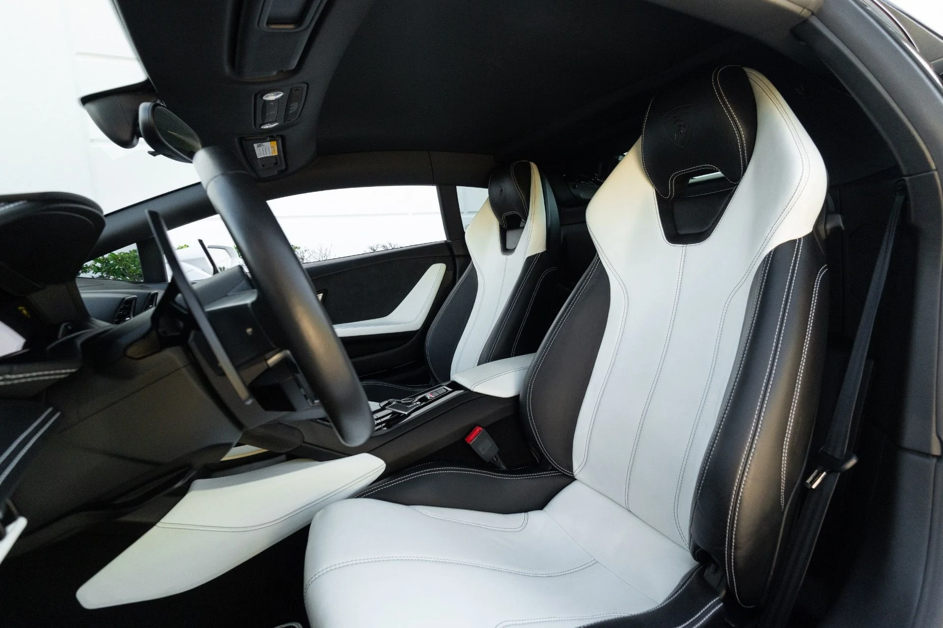 mph070_2869313943_Used_2016_Lamborghini_Huracan_LP_610_4_1771995727_35b877301b