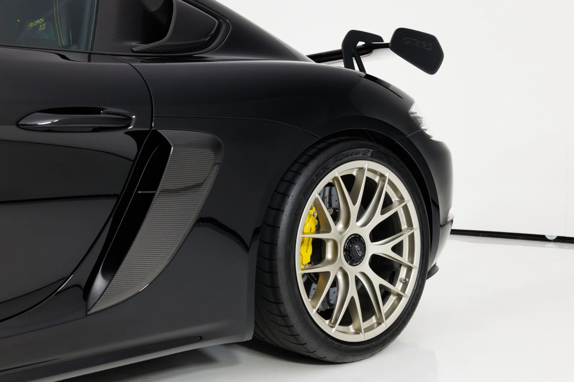 mph070_2872486392_Used_2025_Porsche_718_Cayman_GT_4_RS_1774365235_11604185fe