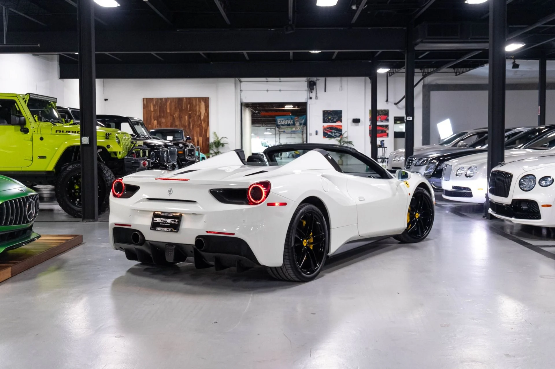 mph070_2914537711_Used_2016_Ferrari_488_Spider_1784843221_fef971462c