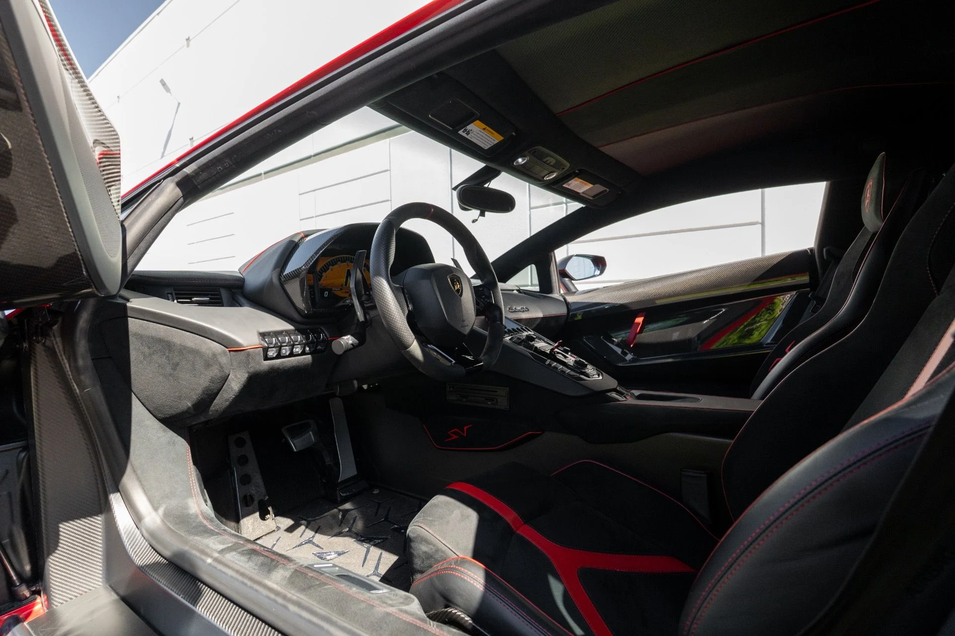 mph070_2975223083_Used_2016_Lamborghini_Aventador_LP_750_4_SV_1760392295_13ed3f1227