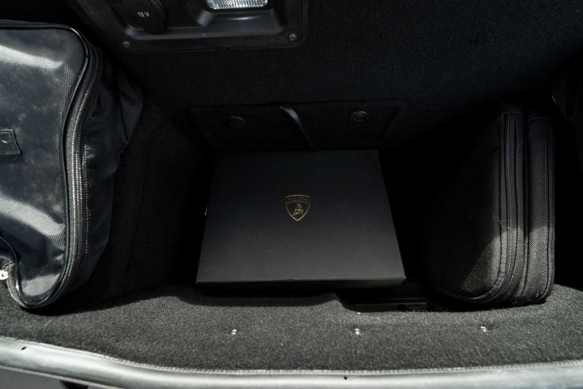 mph070_297700332_Used_2018_Lamborghini_Huracan_LP_580_2_Spyder_1766443616_beeca4dd73