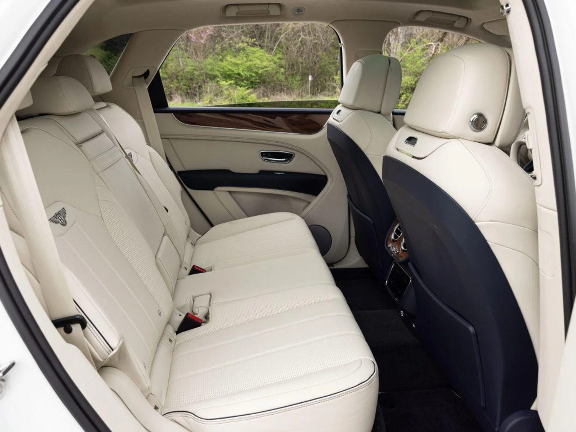 mph070_2978630223_505919897_69c7d835966ffa5d8dbef1e9_60ef0b6764