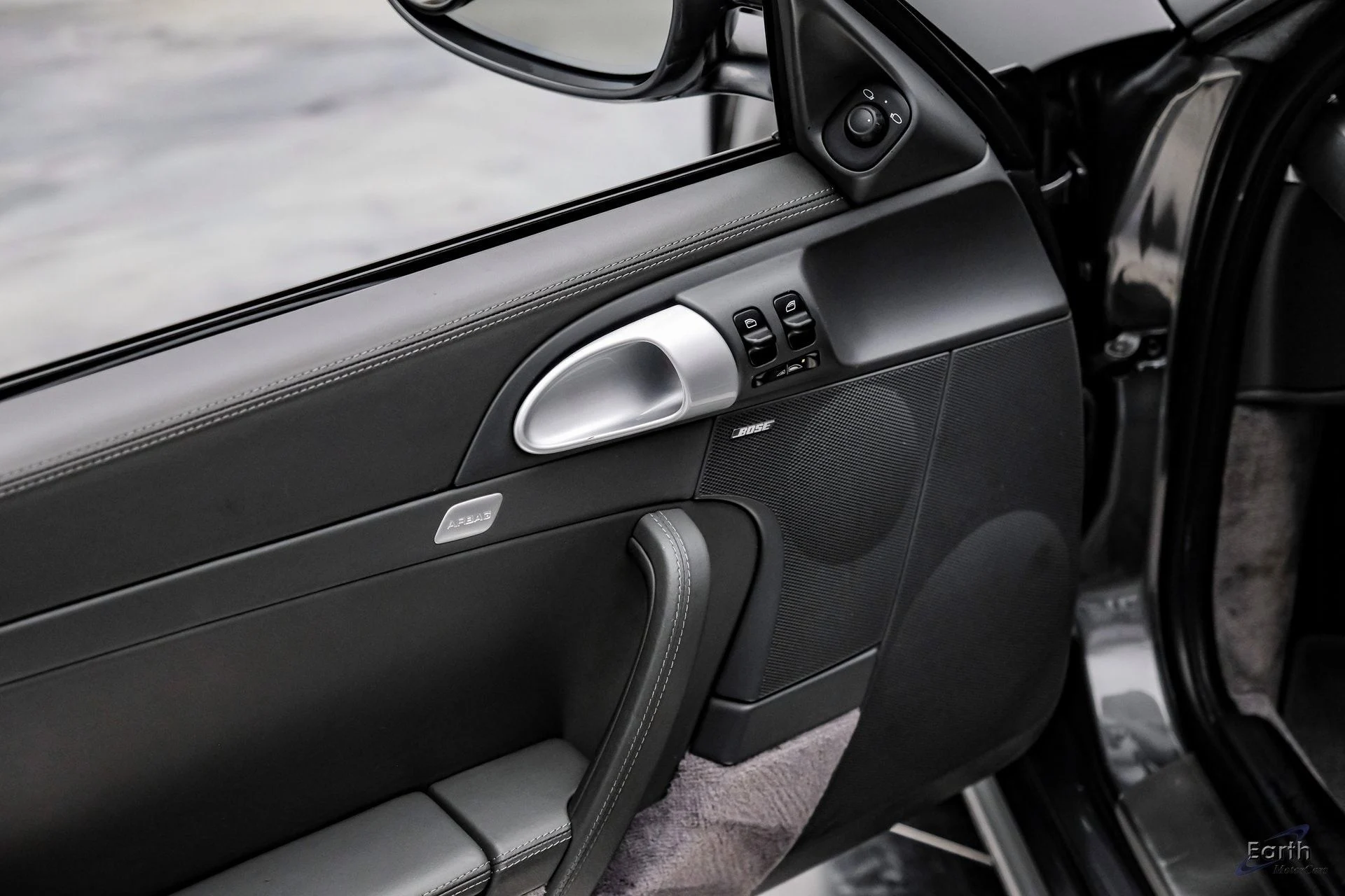 mph070_2995270100_8433bc54a9f8ff5e05e929beec7a10e5x_c0f584190a