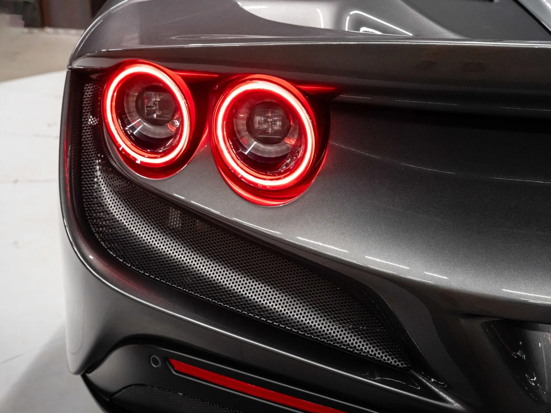 mph070_3165651144_ferrari_f8_spider_2021_5123fedbf2