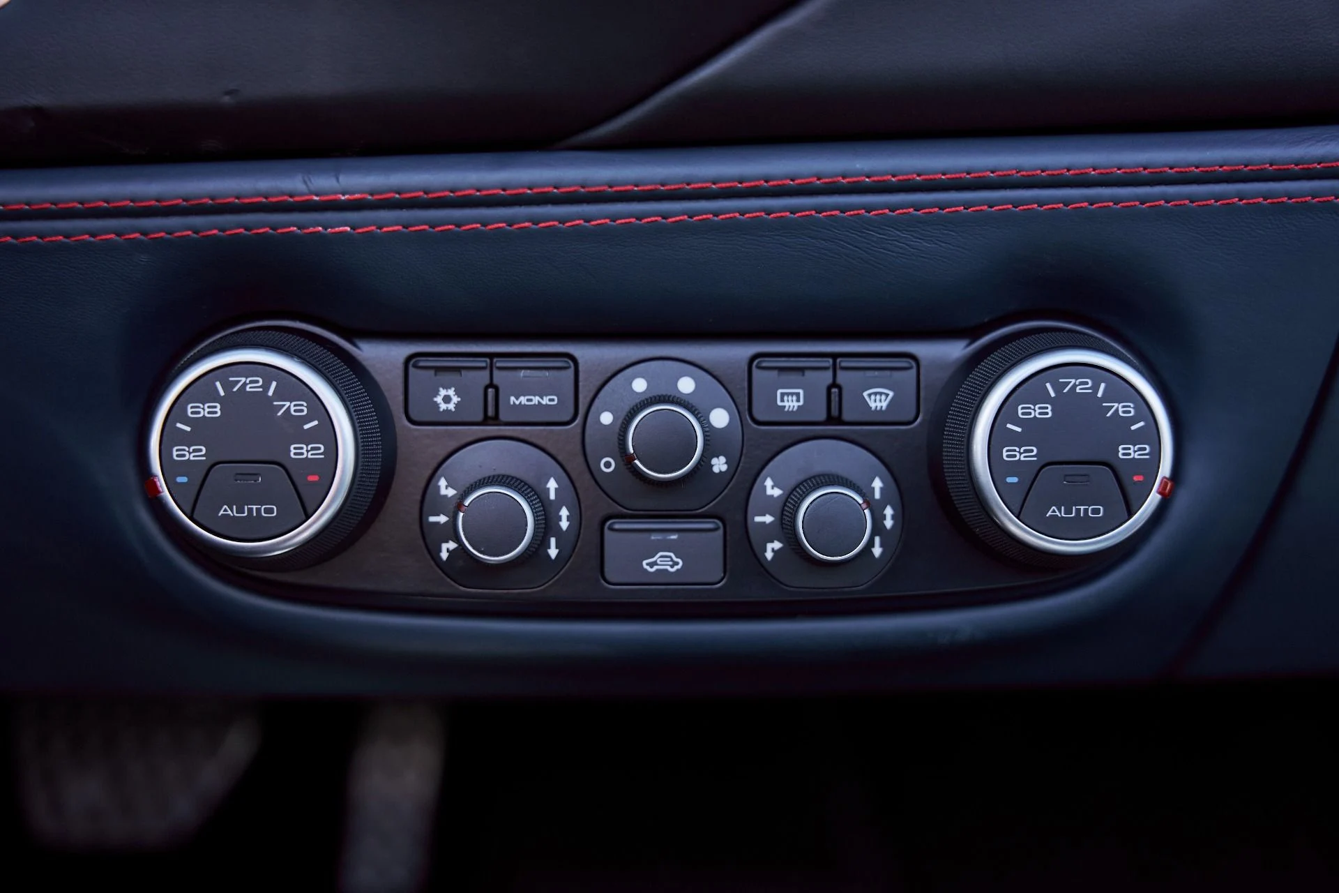 mph070_3192857218_Used_2019_Ferrari_488_Spider_Base_1769555115_ffc09bbc2f