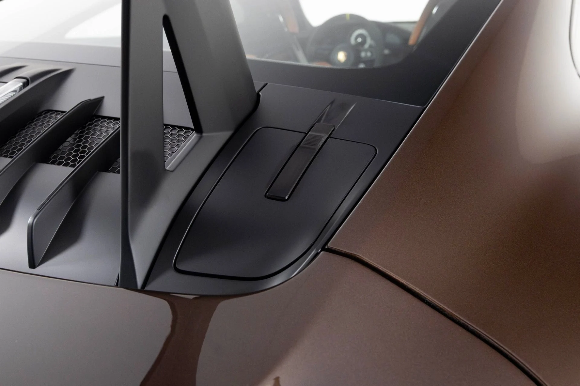 mph070_3217895115_Used_2025_Porsche_911_GT_3_RS_1764185272_bad66c8005