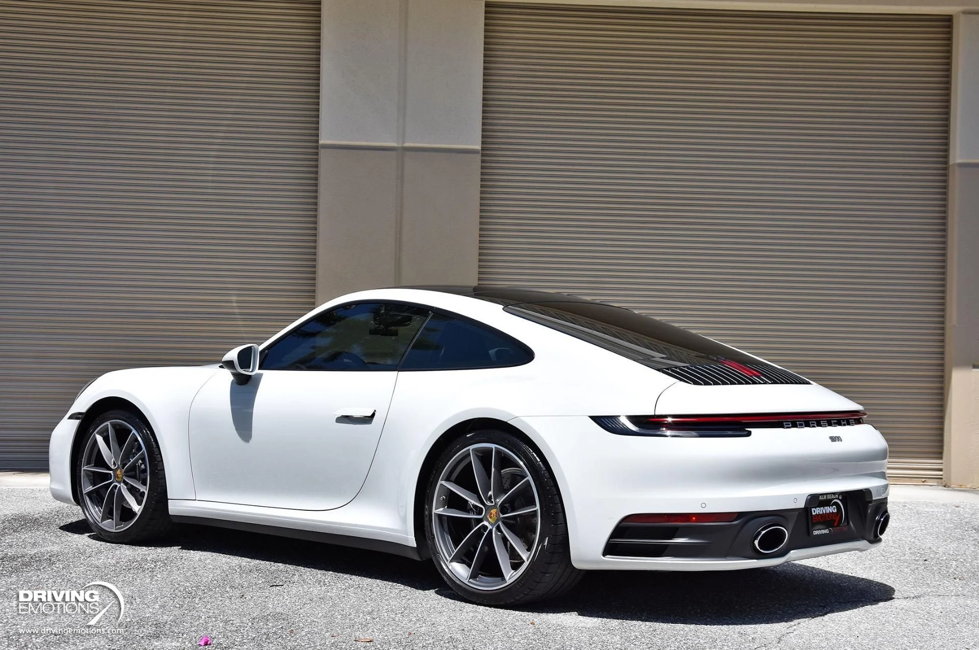 mph070_3223209982_865_p71_l_cc5e7908bd