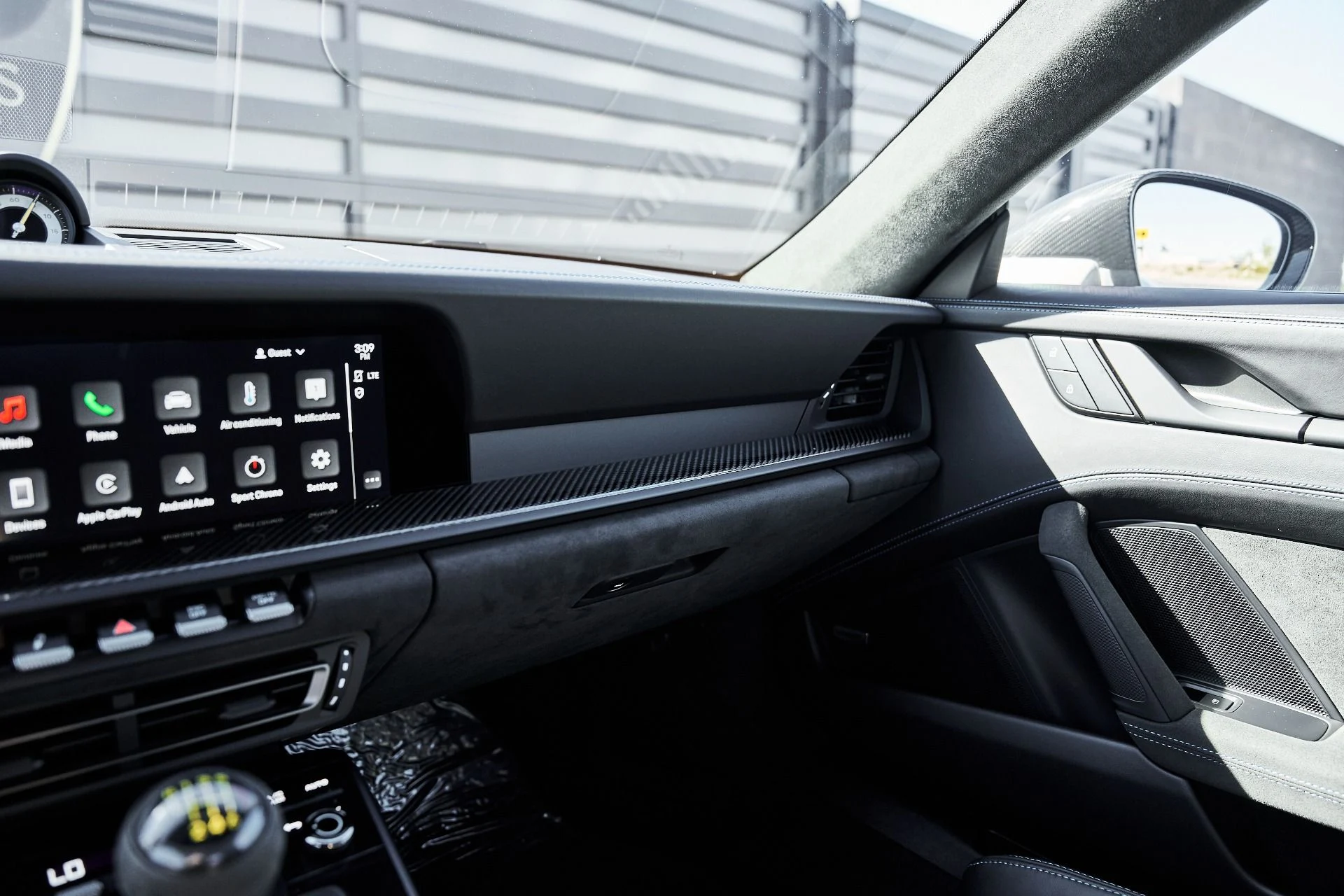 mph070_3247490095_Used_2024_Porsche_911_GT_3_1774056912_0165398553