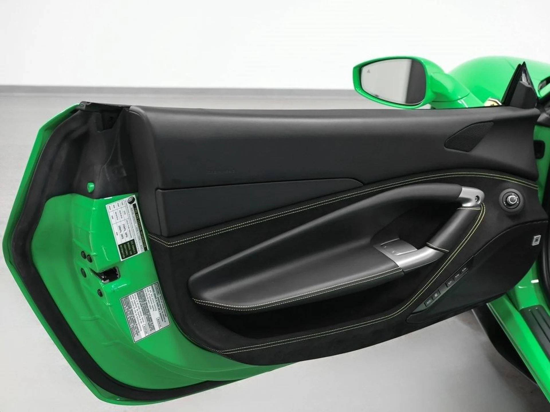 mph070_3359911416_71_b96a4033c6