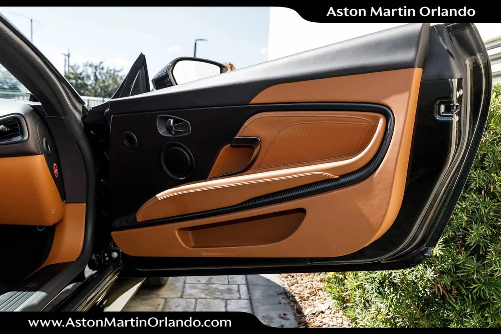 mph070_3378118416_71_2887fa6020