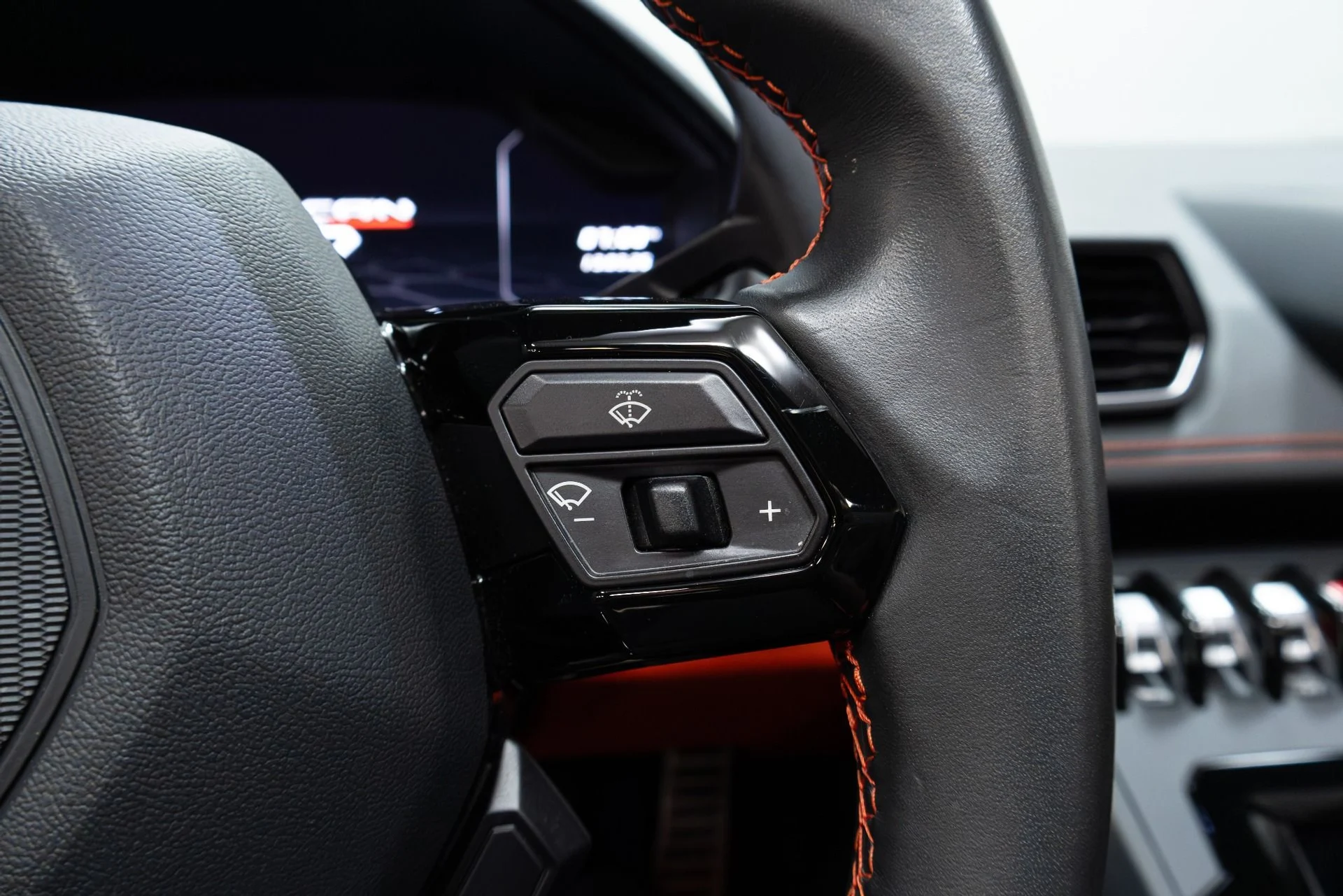 mph070_3389251511_Used_2021_Lamborghini_Huracan_EVO_1773475781_a88c183c80