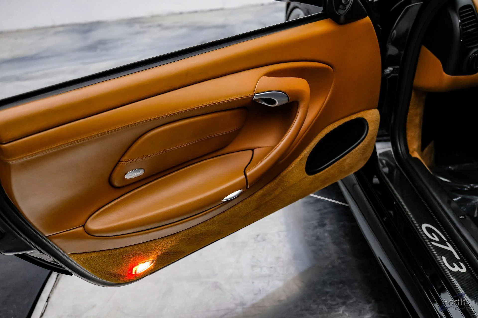 mph070_3408825030_04faa8490b7f6875c19d2ea931b91437x_5ae833f089