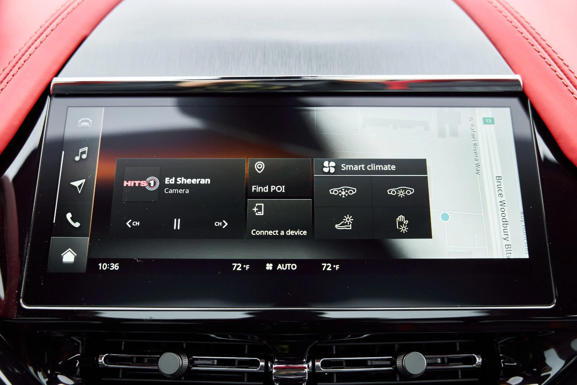 mph070_3450585749_Used_2025_Aston_Martin_DBX_707_1766785430_39a072d6aa