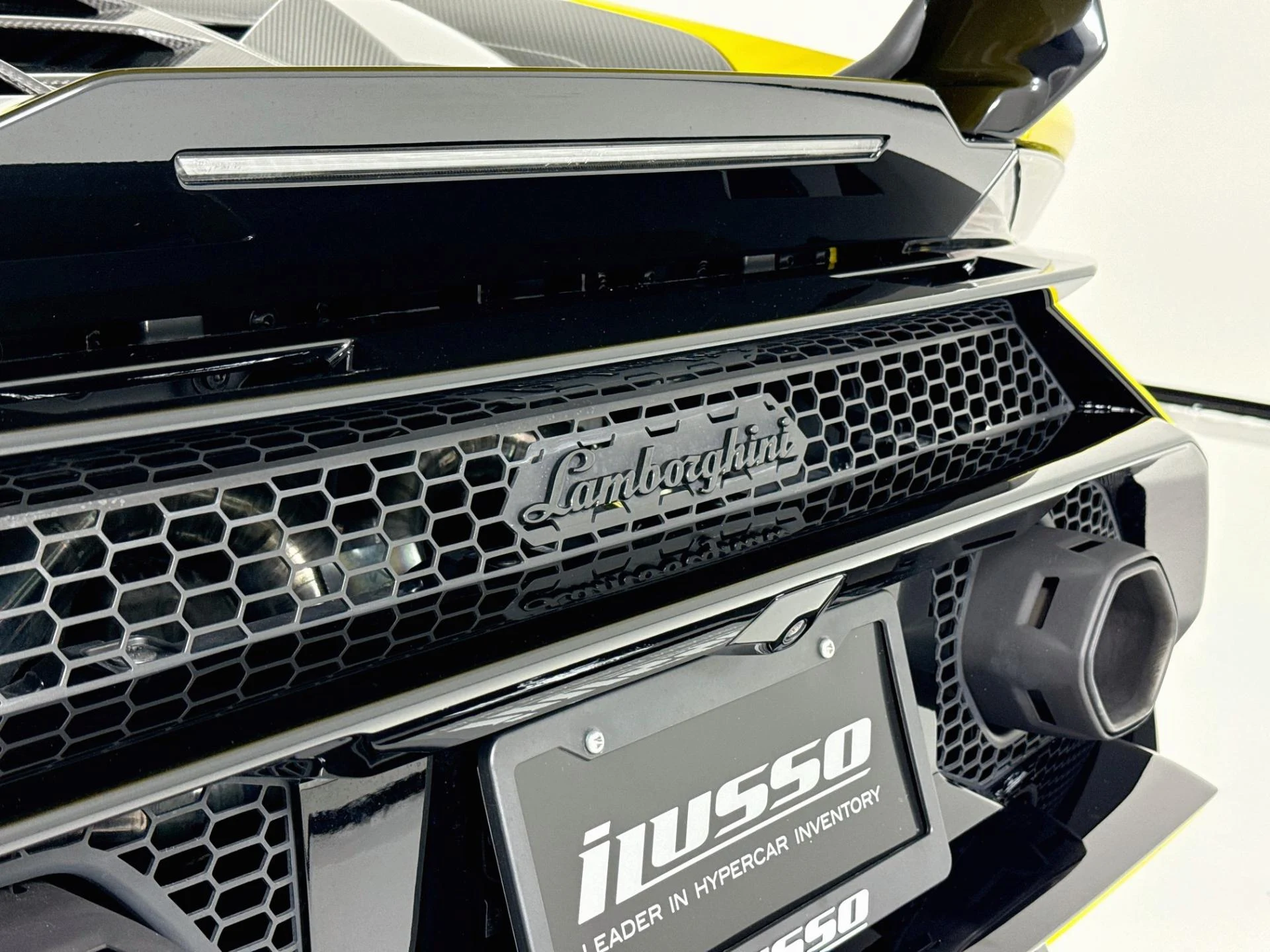 mph070_3494108675_Used_2023_Lamborghini_Huracan_Tecnica_1793401550_6a6c890441