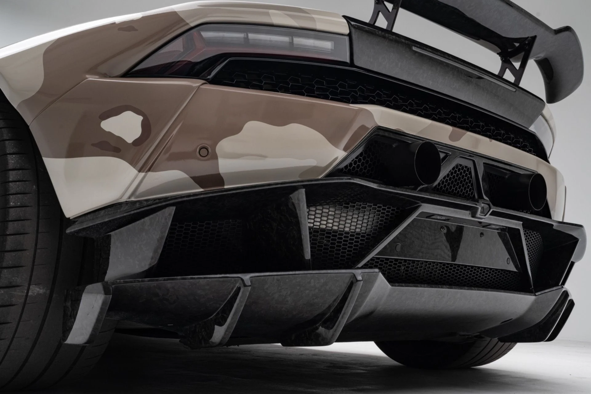 mph070_3507168375_Used_2015_Lamborghini_Huracan_LP_610_4_1777064656_635e964c6a