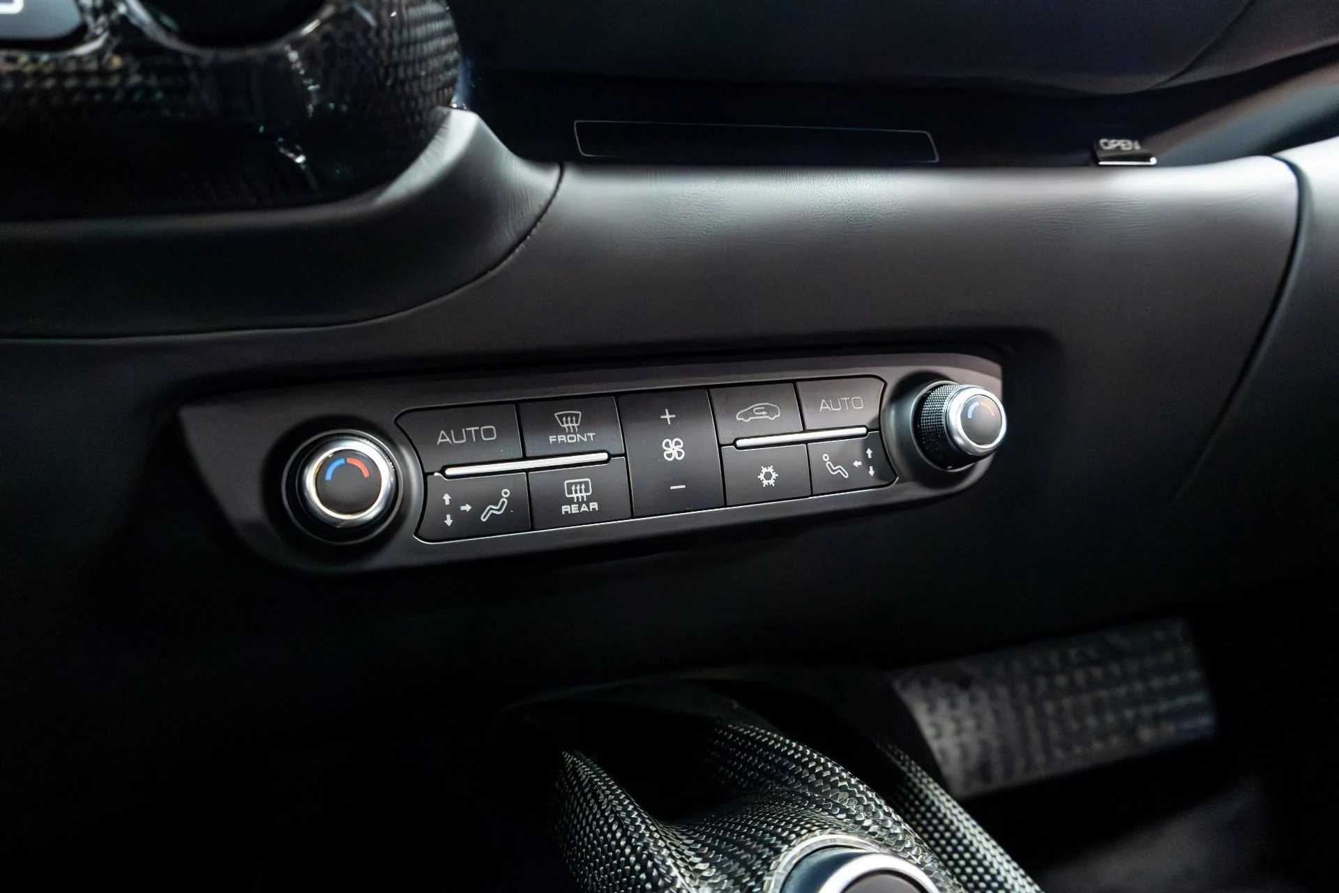 mph070_3522927619_Used_2018_Ferrari_812_Superfast_1777416678_946cbd2087