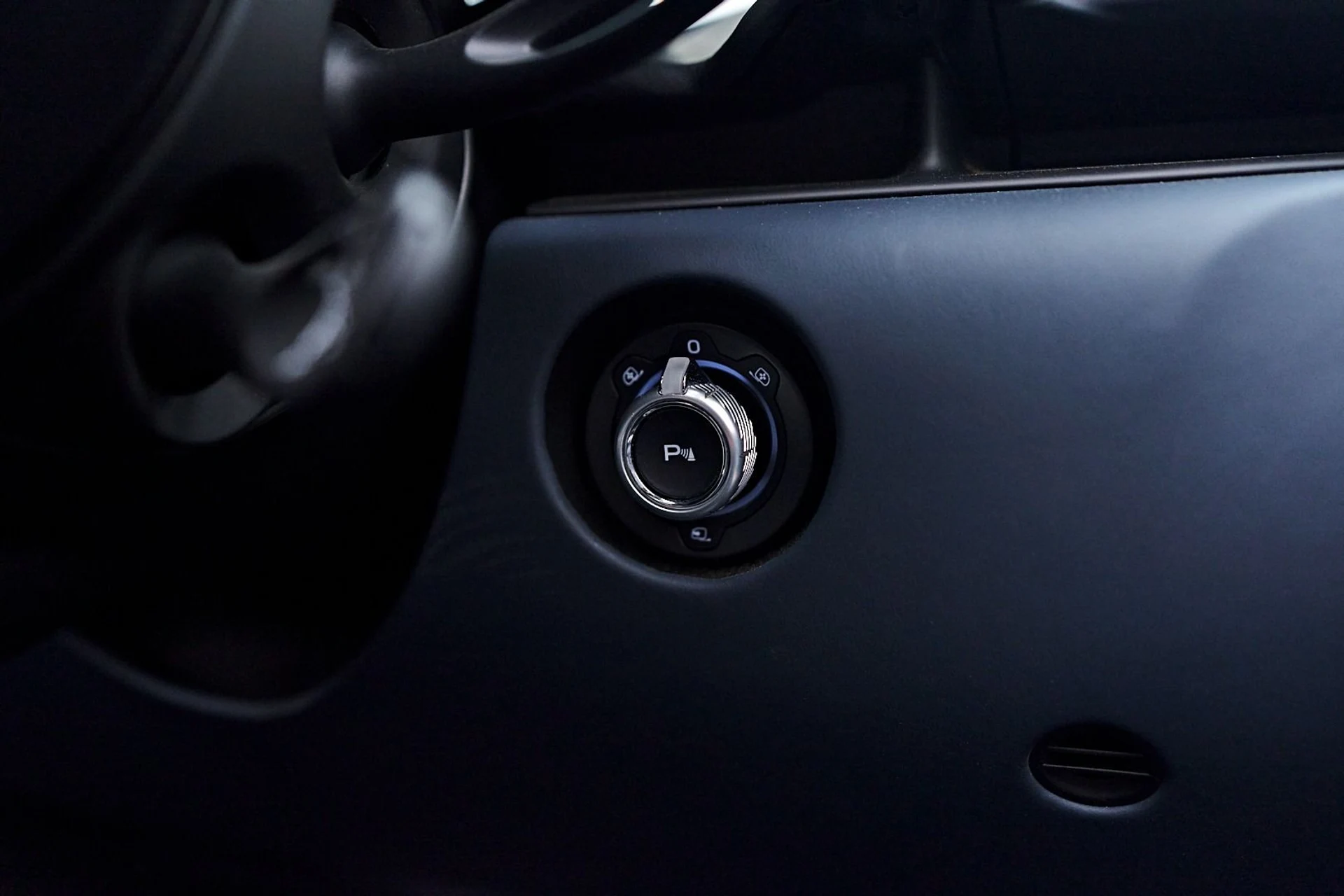 mph070_3552665193_Used_2025_Mc_Laren_Artura_Tech_Lux_1745952984_84da4b7391