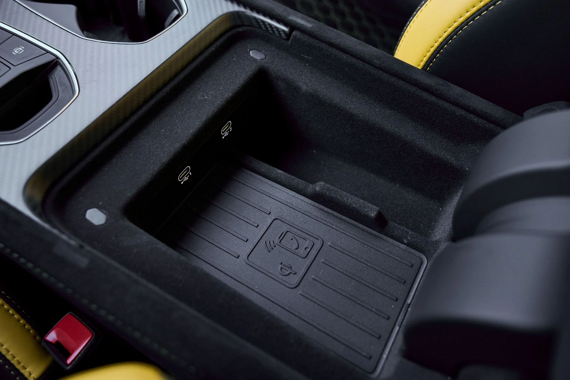 mph070_3604035502_Used_2024_Lamborghini_Urus_Performante_1768011669_5b9d72dcd5