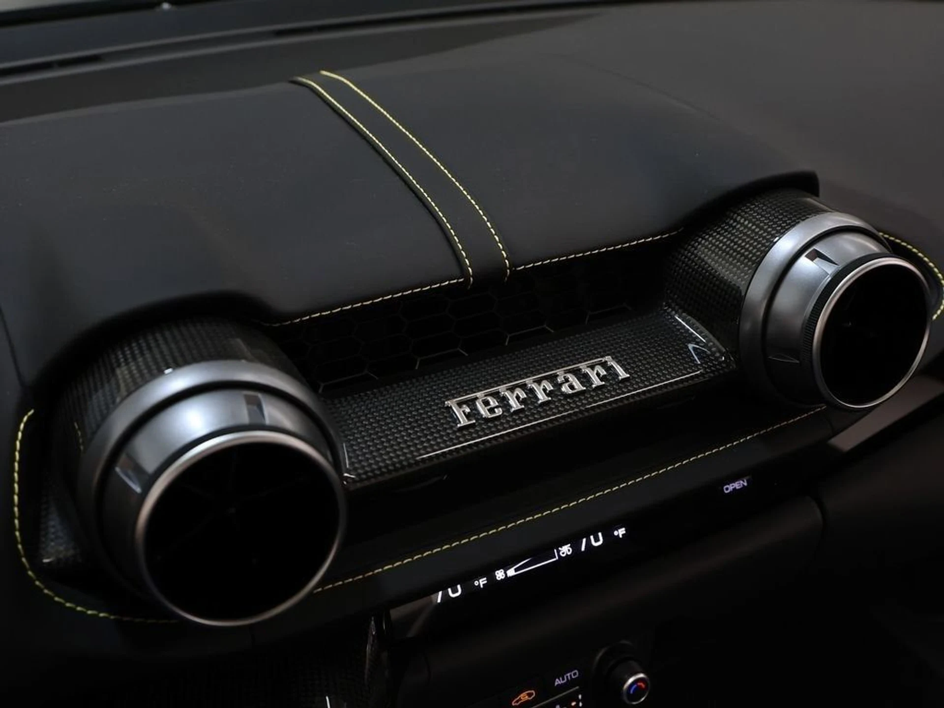 mph070_3611114557_71_63d444bda8