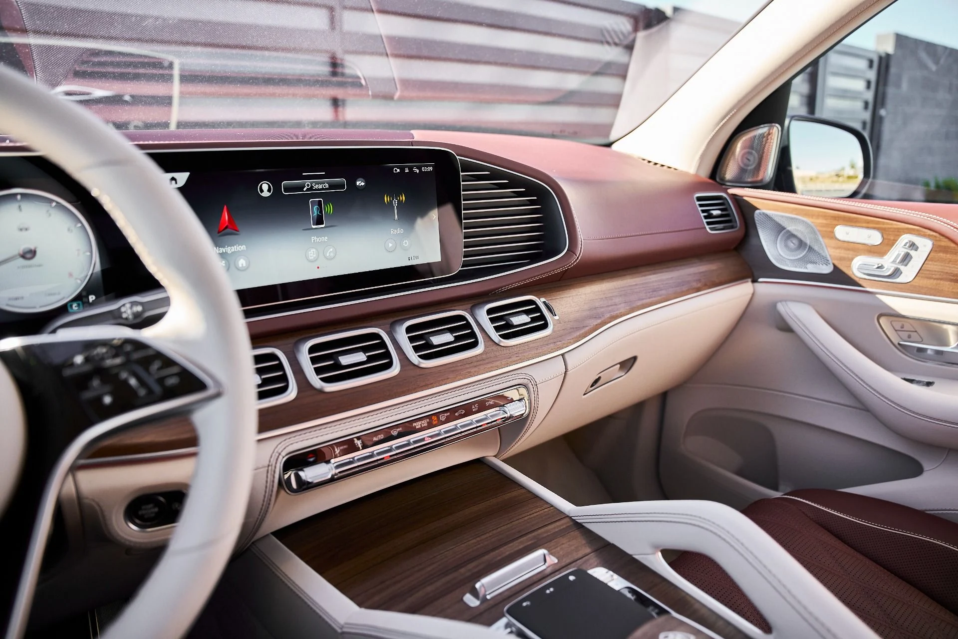 mph070_3647173220_Used_2026_Mercedes_Benz_GLS_Maybach_GLS_600_1772593279_37ac4e8438