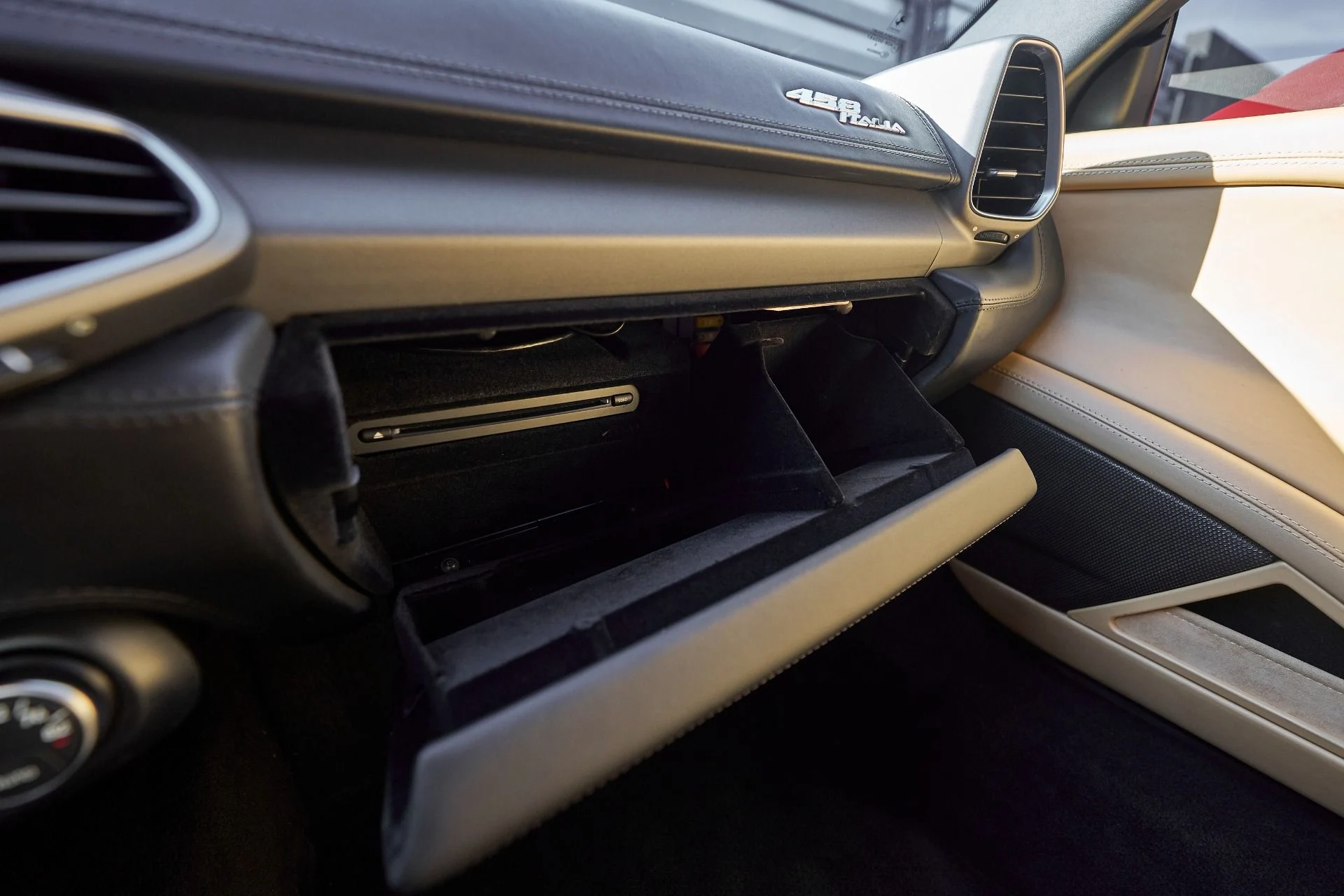 mph070_3661428758_Used_2013_Ferrari_458_Italia_Base_1764783201_3e710ebff8