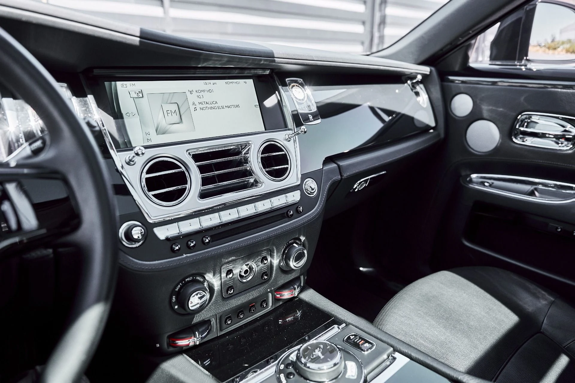 mph070_3670928882_Used_2014_Rolls_Royce_Ghost_Base_1781026054_84f9912200