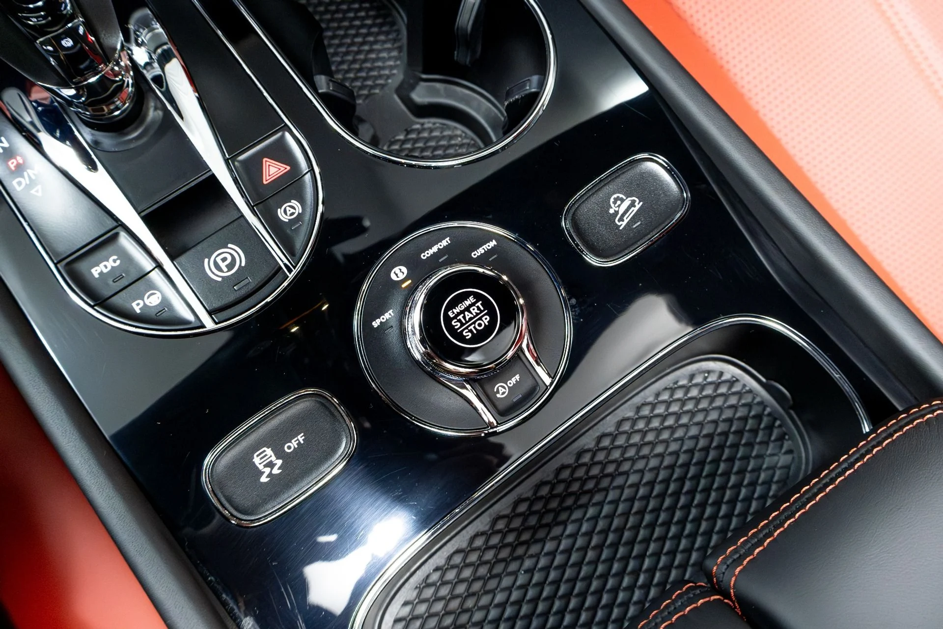 mph070_3698919653_Used_2020_Bentley_Bentayga_V8_1774292202_7314fbeea2