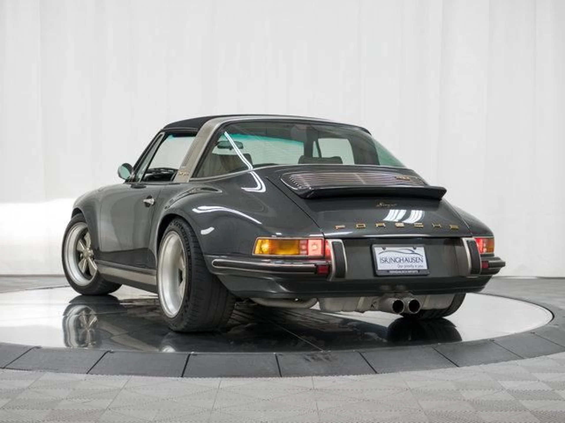 mph070_373544964_j98_35_Fy_Pheou_W_Lr_Rl_VNW_Tr_CVWY_9398868ef8