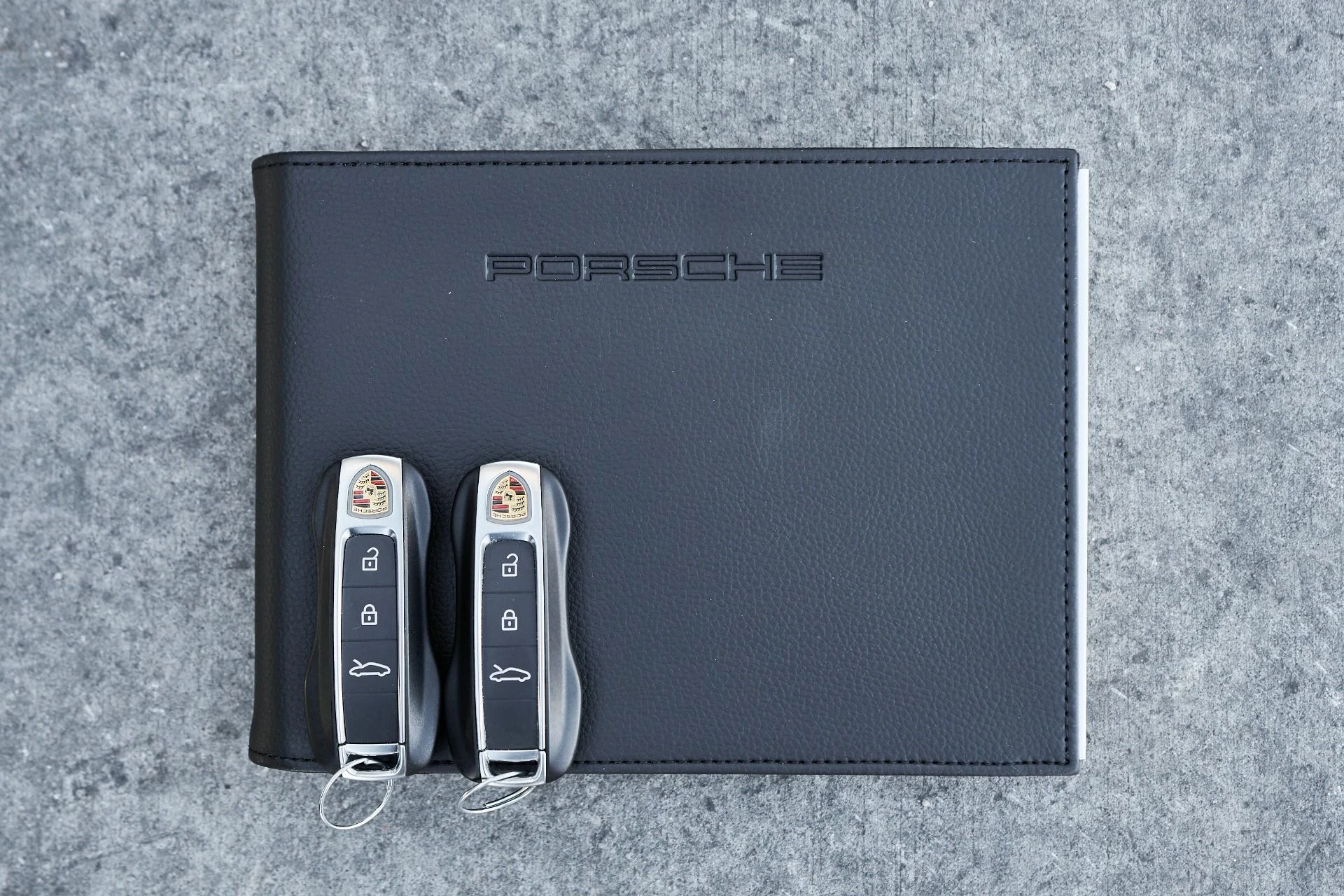 mph070_3769604726_Used_2024_Porsche_911_Carrera_S_1763676186_3c8f32d8b6