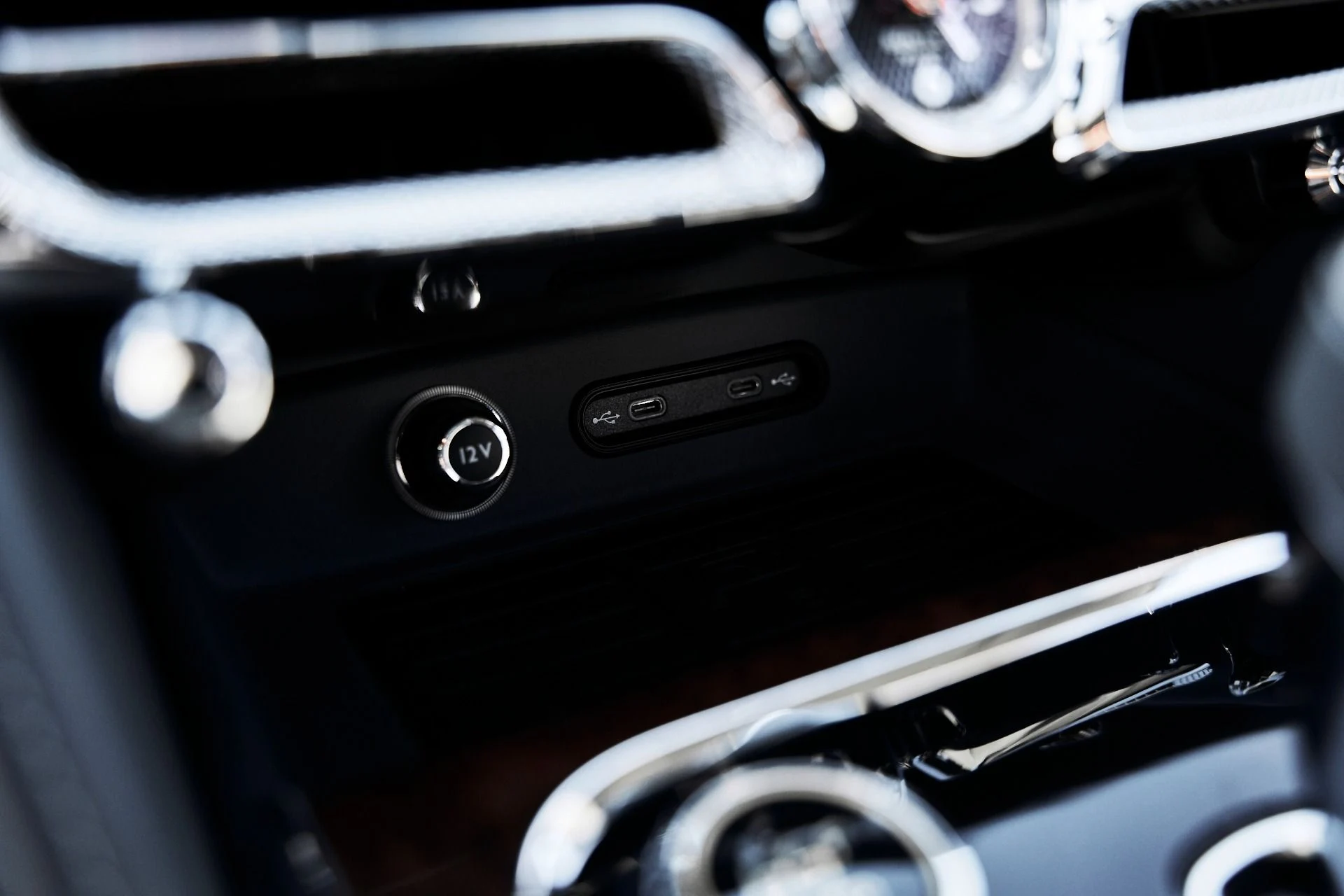 mph070_3858229956_Used_2026_Bentley_Flying_Spur_V8_1775613367_859b993ed0