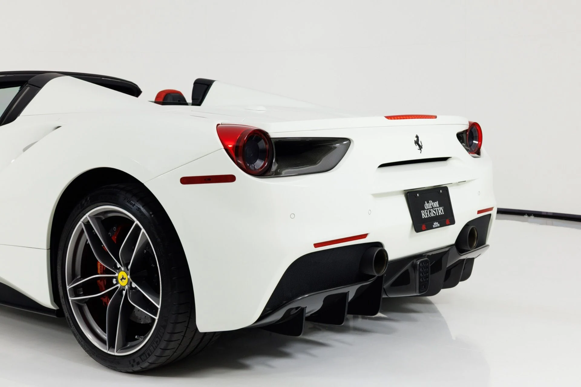 mph070_3877136603_Used_2017_Ferrari_488_Spider_1788388467_57a04862f9